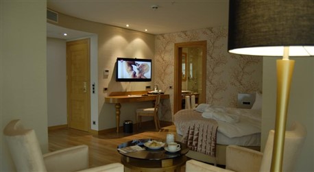 QUEEN OTEL - 9