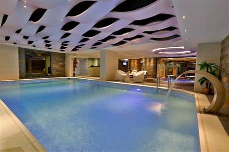 QUEEN OTEL - 15