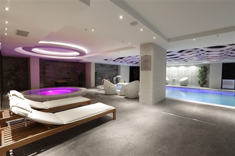 QUEEN OTEL - 19