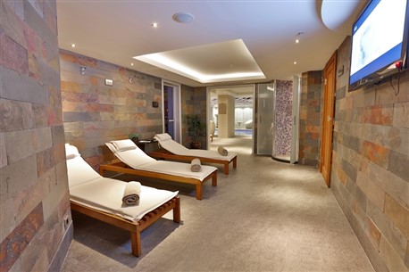 QUEEN OTEL - 20