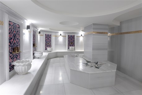 QUEEN OTEL - 24