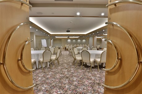 QUEEN OTEL - 6