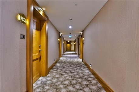QUEEN OTEL - 8